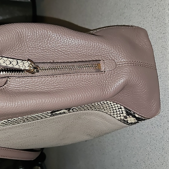 KATE SPADE POCKET BOOK - Picture 3 of 14